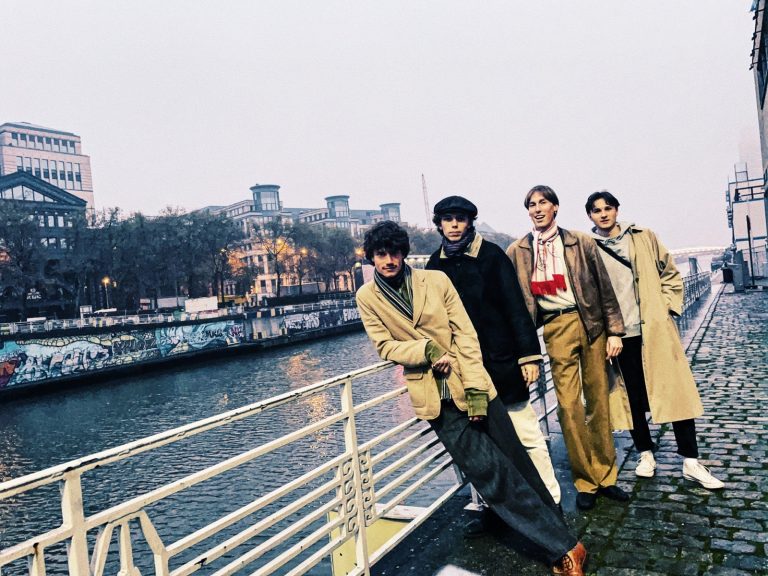 MidWest Radio Gymzaalconcert: New Neighbours + voorprogramma Chrysalis