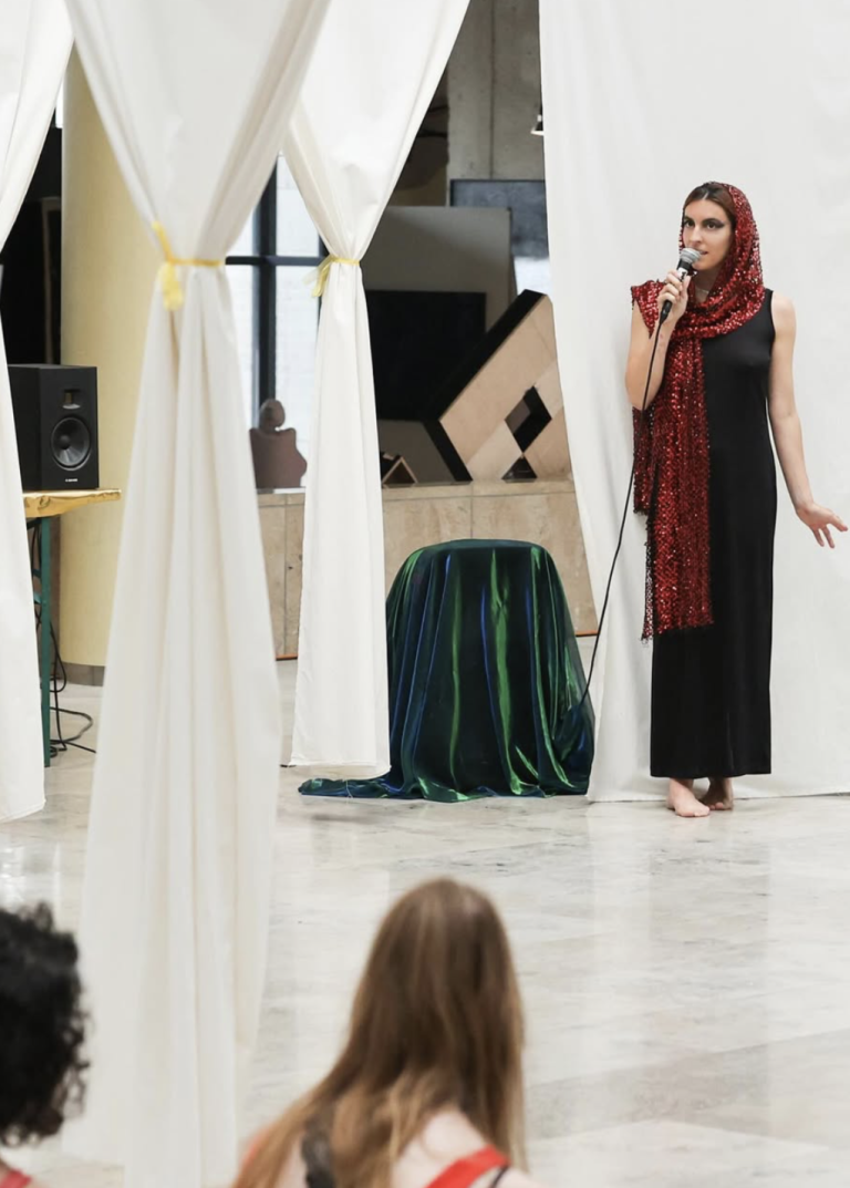 Collective Kayan presenteert… Performances & diner (EN)